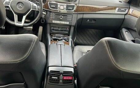Mercedes-Benz E-Класс, 2015 год, 2 400 000 рублей, 14 фотография