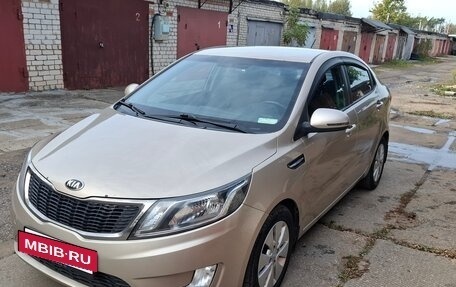 KIA Rio III рестайлинг, 2014 год, 850 000 рублей, 2 фотография
