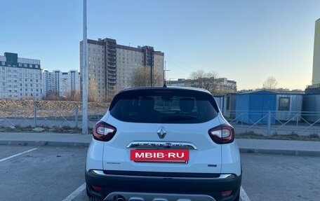 Renault Kaptur I рестайлинг, 2017 год, 1 000 000 рублей, 5 фотография