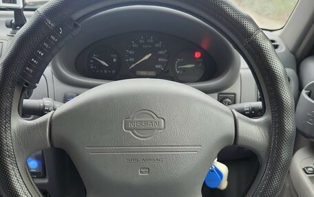 Nissan March II, 2001 год, 420 000 рублей, 8 фотография