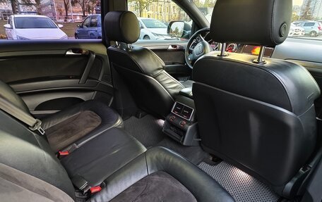 Audi Q7, 2010 год, 1 950 000 рублей, 24 фотография