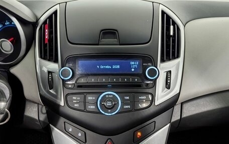 Chevrolet Cruze II, 2014 год, 935 000 рублей, 14 фотография