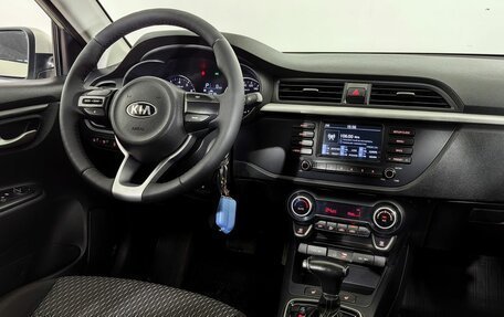KIA Rio IV, 2018 год, 1 350 000 рублей, 9 фотография