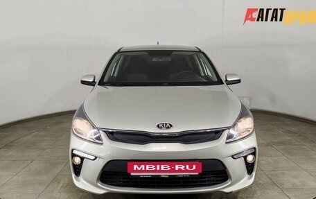 KIA Rio IV, 2018 год, 1 350 000 рублей, 2 фотография