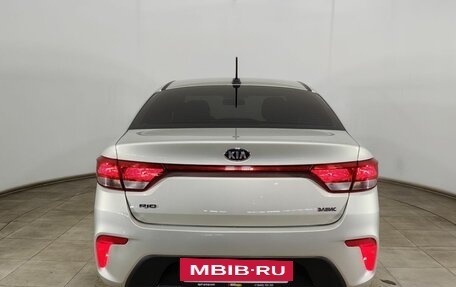 KIA Rio IV, 2018 год, 1 350 000 рублей, 6 фотография
