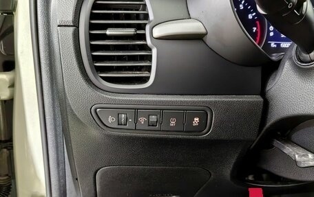KIA Rio IV, 2018 год, 1 350 000 рублей, 20 фотография