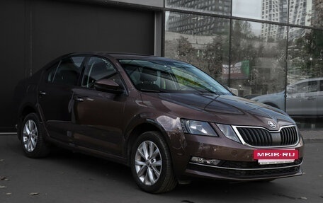 Skoda Octavia, 2018 год, 1 999 000 рублей, 3 фотография