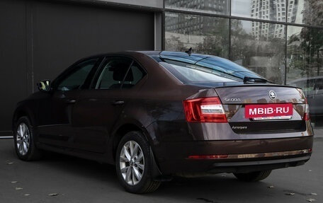 Skoda Octavia, 2018 год, 1 999 000 рублей, 6 фотография