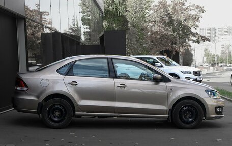 Volkswagen Polo VI (EU Market), 2015 год, 947 000 рублей, 4 фотография