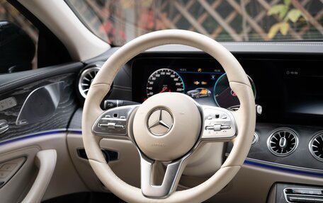 Mercedes-Benz CLS, 2018 год, 5 200 000 рублей, 4 фотография