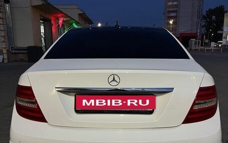 Mercedes-Benz C-Класс, 2013 год, 1 950 000 рублей, 4 фотография