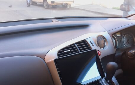 Honda Stream II, 2009 год, 1 600 000 рублей, 17 фотография
