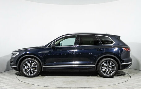 Volkswagen Touareg III, 2021 год, 5 800 000 рублей, 8 фотография
