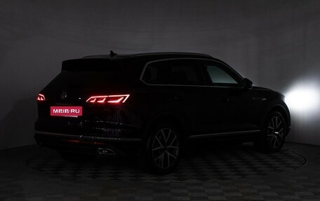 Volkswagen Touareg III, 2021 год, 5 800 000 рублей, 31 фотография