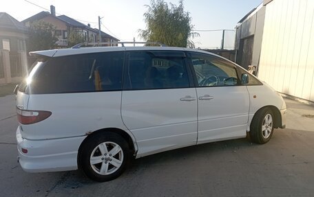 Toyota Estima III рестайлинг -2, 2002 год, 700 000 рублей, 2 фотография