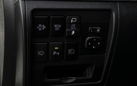 Toyota Land Cruiser 200, 2018 год, 8 000 000 рублей, 23 фотография
