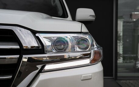 Toyota Land Cruiser 200, 2018 год, 8 000 000 рублей, 38 фотография