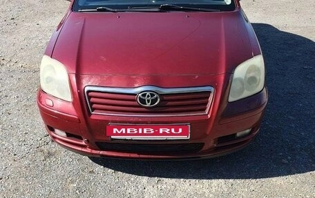 Toyota Avensis III рестайлинг, 2003 год, 450 000 рублей, 3 фотография