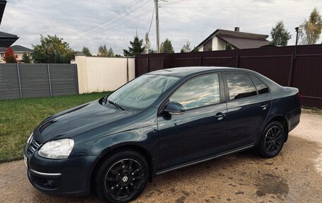 Volkswagen Jetta VI, 2009 год, 590 000 рублей, 2 фотография