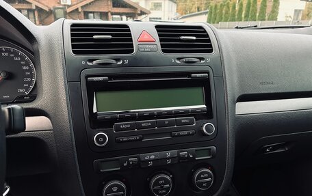 Volkswagen Jetta VI, 2009 год, 590 000 рублей, 19 фотография