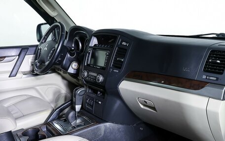 Mitsubishi Pajero IV, 2014 год, 1 849 000 рублей, 11 фотография