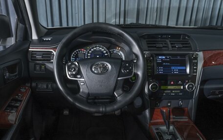 Toyota Camry, 2014 год, 2 014 000 рублей, 12 фотография