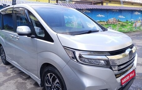Honda Stepwgn IV, 2017 год, 2 090 000 рублей, 8 фотография