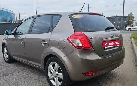 KIA cee'd I рестайлинг, 2011 год, 650 000 рублей, 4 фотография