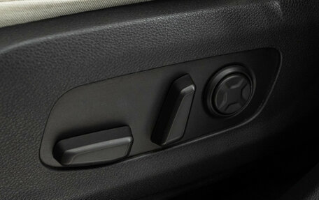 KIA Carnival, 2020 год, 3 790 000 рублей, 21 фотография