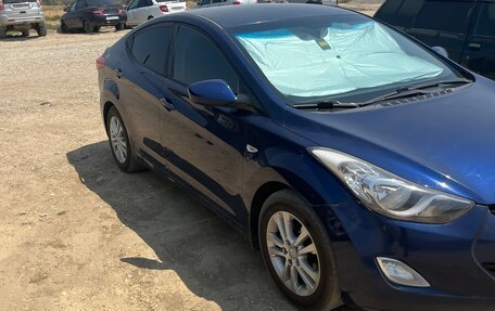 Hyundai Elantra V, 2011 год, 1 000 000 рублей, 2 фотография