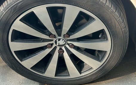Skoda Superb III рестайлинг, 2013 год, 1 400 000 рублей, 14 фотография