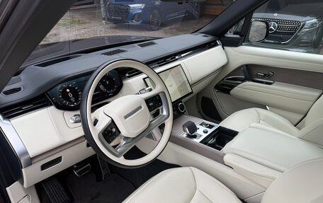 Land Rover Range Rover IV рестайлинг, 2022 год, 17 500 000 рублей, 10 фотография