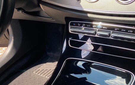 Mercedes-Benz E-Класс, 2017 год, 1 800 000 рублей, 7 фотография