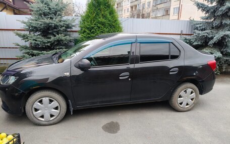 Renault Logan II, 2016 год, 850 000 рублей, 3 фотография