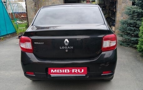 Renault Logan II, 2016 год, 850 000 рублей, 2 фотография