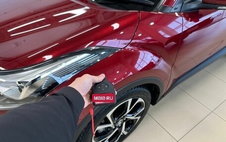 Toyota C-HR I рестайлинг, 2019 год, 1 999 999 рублей, 20 фотография