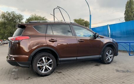 Toyota RAV4, 2017 год, 1 680 000 рублей, 6 фотография