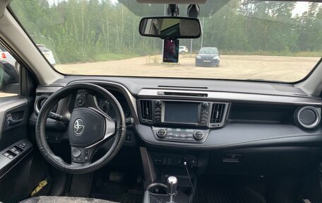 Toyota RAV4, 2017 год, 1 680 000 рублей, 15 фотография
