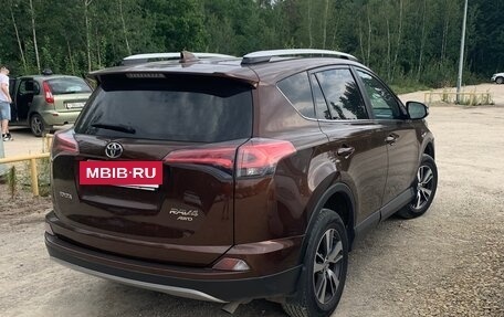 Toyota RAV4, 2017 год, 1 680 000 рублей, 21 фотография