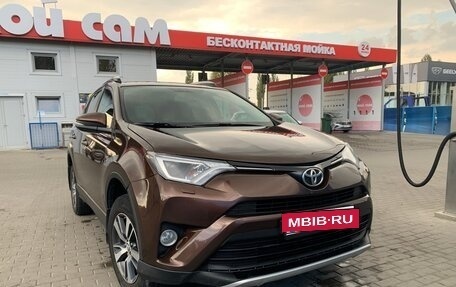 Toyota RAV4, 2017 год, 1 680 000 рублей, 18 фотография