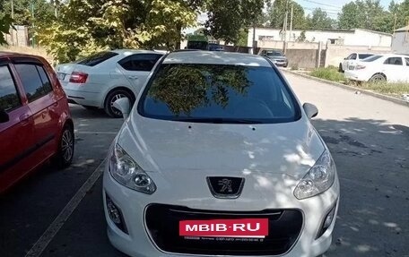 Peugeot 308 II, 2011 год, 8 фотография