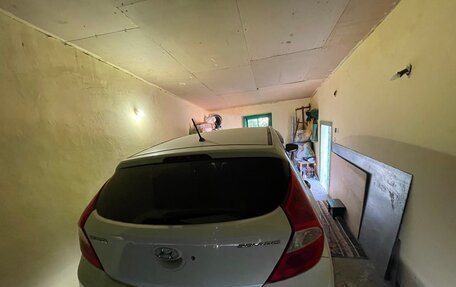 Hyundai Solaris II рестайлинг, 2012 год, 1 000 000 рублей, 2 фотография
