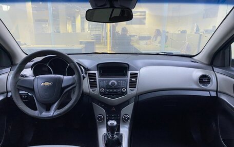 Chevrolet Cruze II, 2011 год, 549 000 рублей, 17 фотография