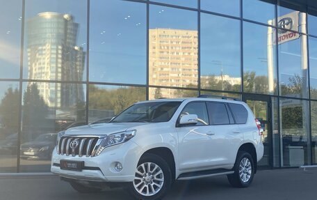 Toyota Land Cruiser Prado 150 рестайлинг 2, 2017 год, 4 384 000 рублей, 1 фотография