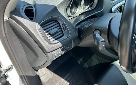 Volvo V40 Cross Country I, 2014 год, 2 000 000 рублей, 11 фотография