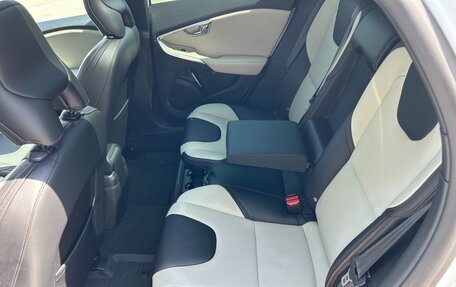 Volvo V40 Cross Country I, 2014 год, 2 000 000 рублей, 8 фотография