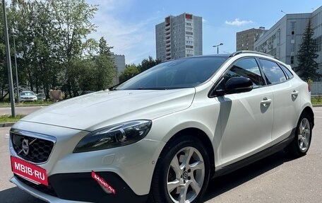 Volvo V40 Cross Country I, 2014 год, 2 000 000 рублей, 3 фотография