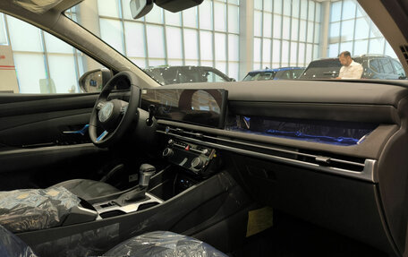 Hyundai Tucson, 2025 год, 4 050 000 рублей, 13 фотография