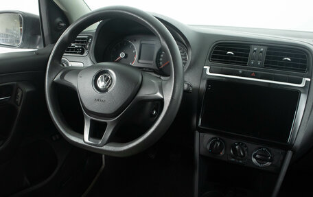 Volkswagen Polo VI (EU Market), 2017 год, 769 000 рублей, 13 фотография