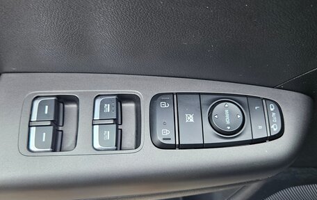 KIA Sportage IV рестайлинг, 2021 год, 2 299 000 рублей, 10 фотография